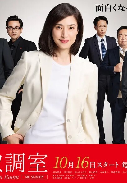 顽皮的莎拉可爱的把她令人毛骨悚然的房东的鸡巴塞进她湿漉漉的小穴里 - 草莓之家
